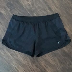 ACTIVE OLD NAVY SHORTS SIZE M